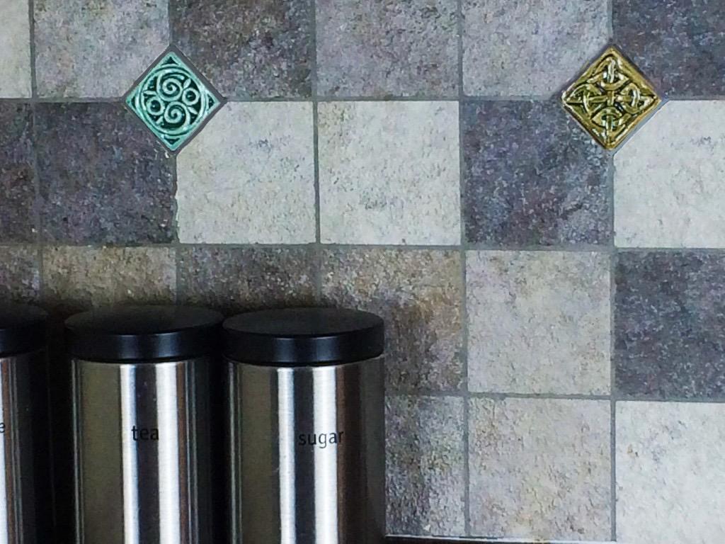 2"Celtic Trinity Knot Handmade Ceramic Tile | Irish Knot work Design, UK & Europe Delivery
