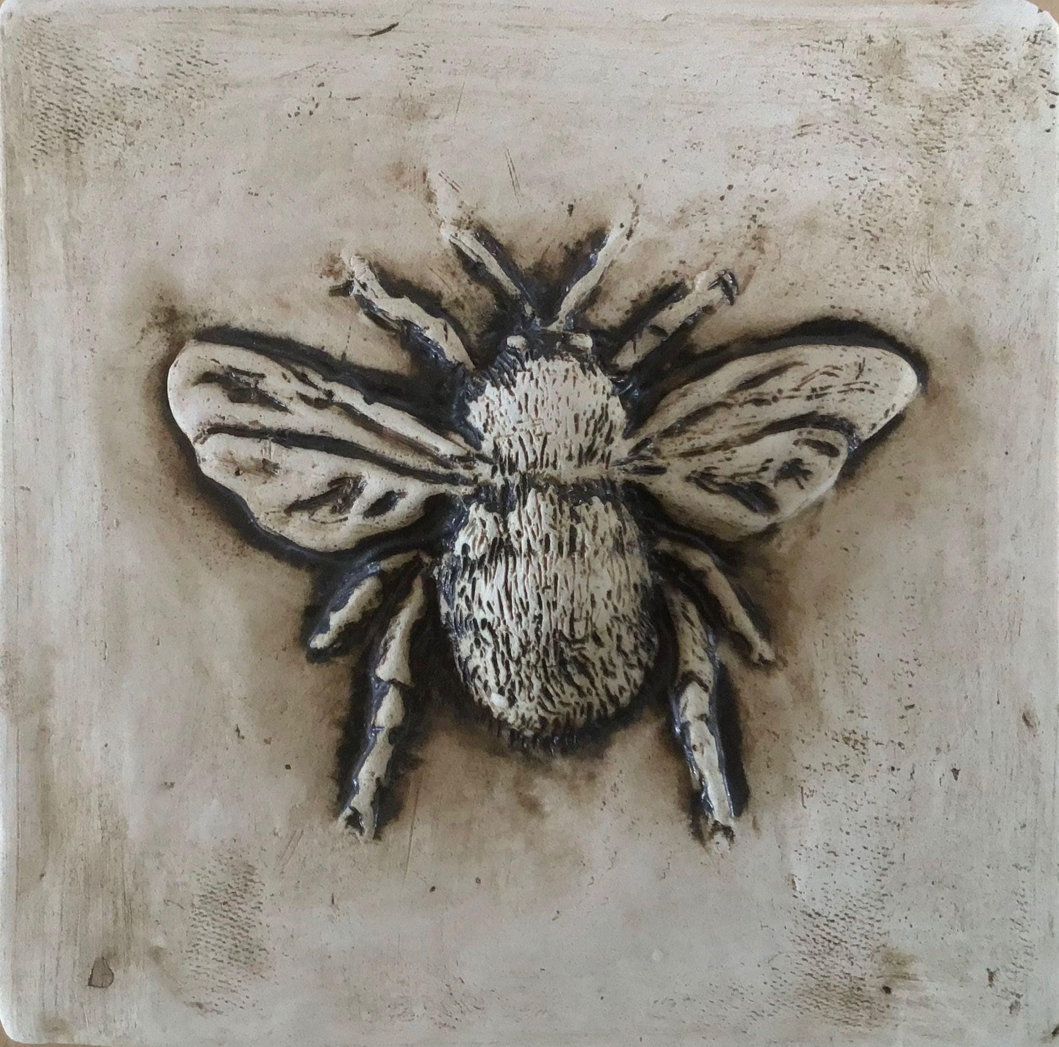 Handmade 4"Bee tile . Other glaze options are available