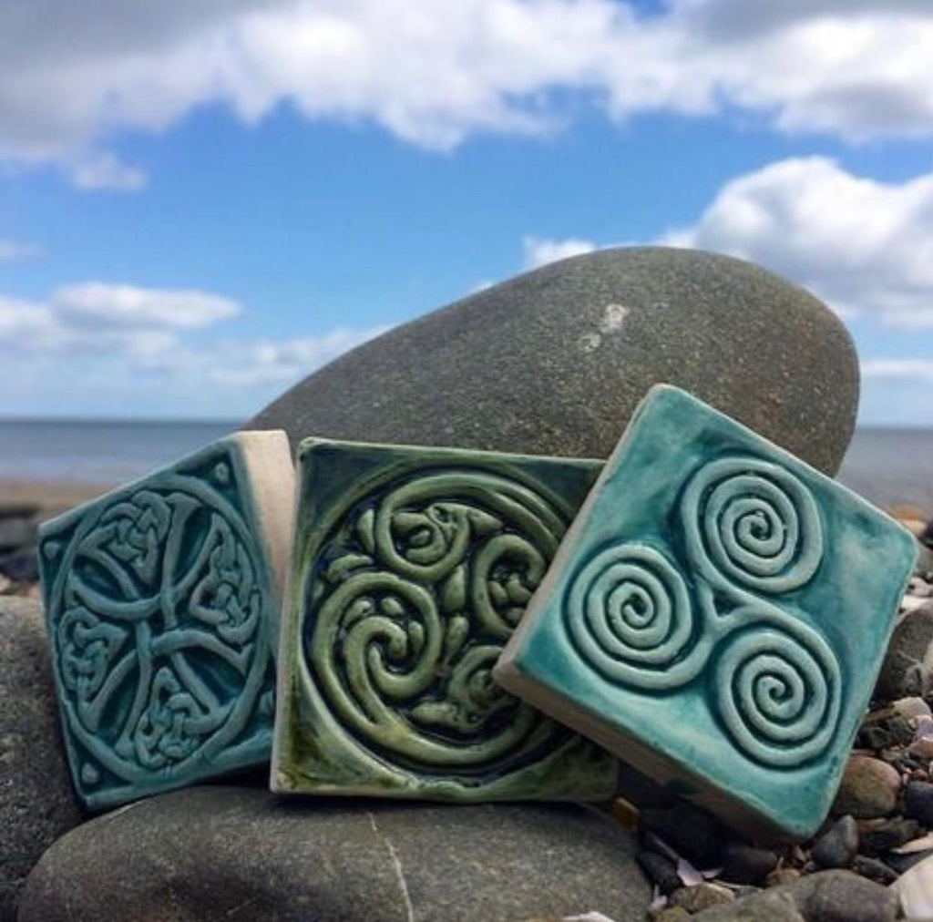 2"Square Celtic Shield Knot Handmade Ceramic Tile, Wall Art | UK & Europe Delivery